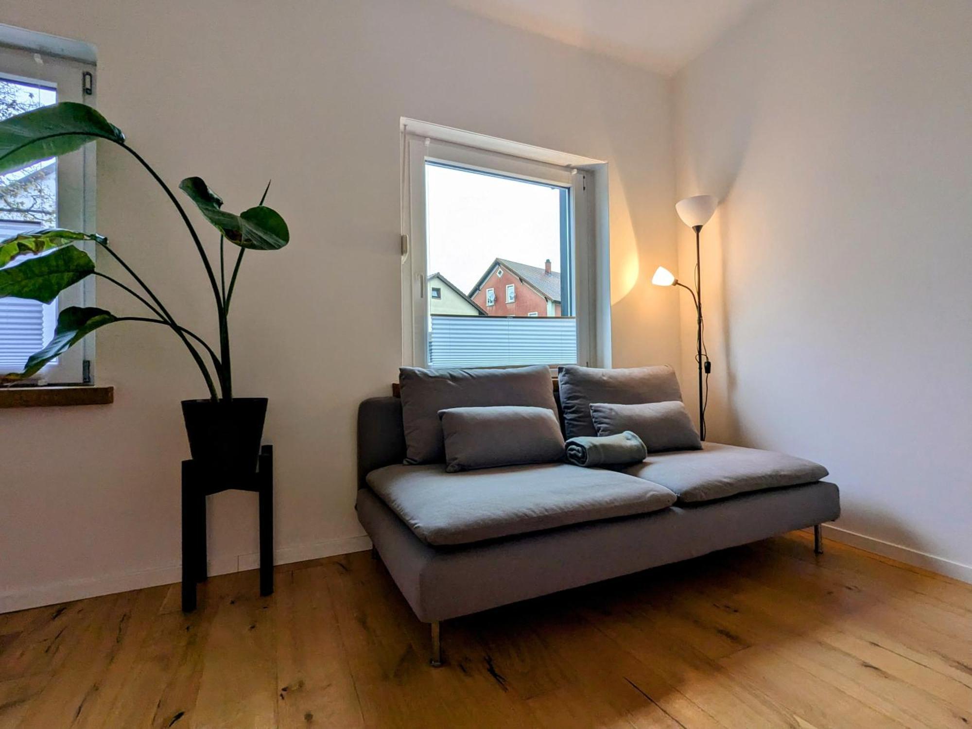 55Qm Messe Wohnung, Trade Fair, 6 Minuten Zur Messe 라인슈테텐 외부 사진
